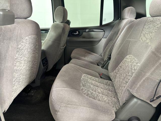 used 2004 GMC Envoy XL car, priced at $4,998