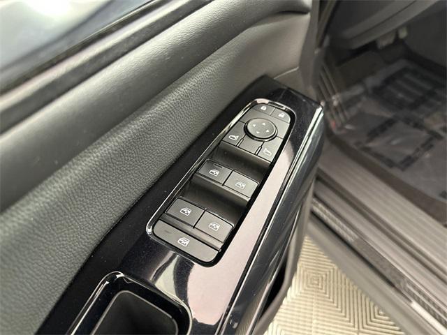 used 2022 Nissan Pathfinder car, priced at $26,998