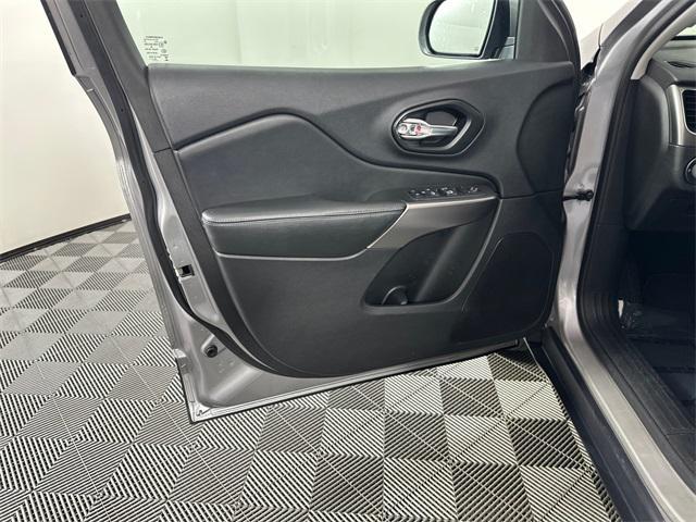 used 2021 Jeep Cherokee car, priced at $19,998