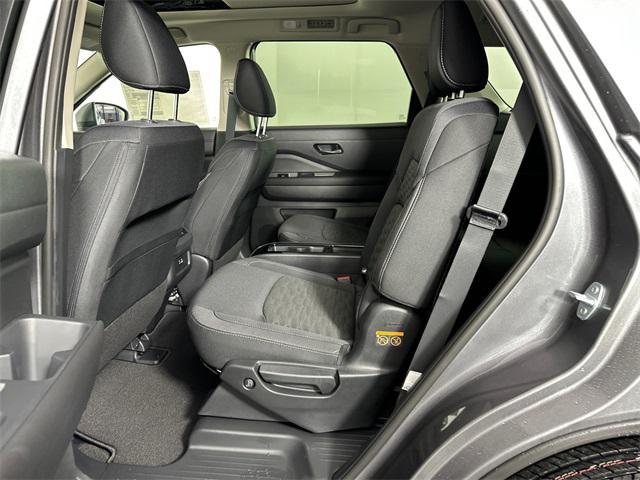new 2025 Nissan Pathfinder car, priced at $38,776