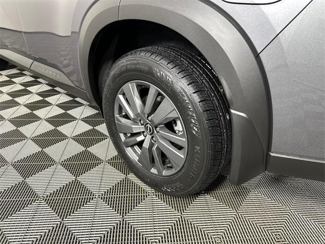 new 2025 Nissan Pathfinder car, priced at $38,776