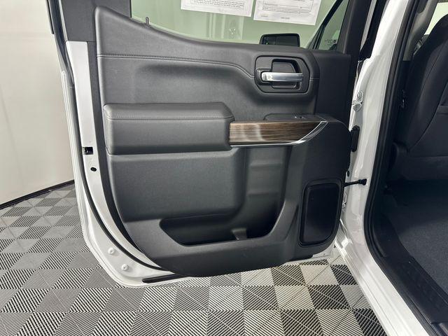 used 2021 Chevrolet Silverado 1500 car, priced at $34,998