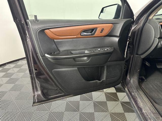 used 2015 Chevrolet Traverse car, priced at $9,488
