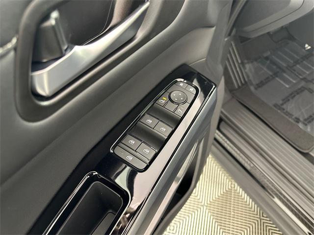 new 2025 Nissan Pathfinder car, priced at $42,925