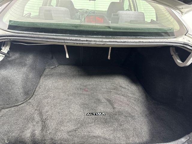 used 2008 Nissan Altima car, priced at $5,488