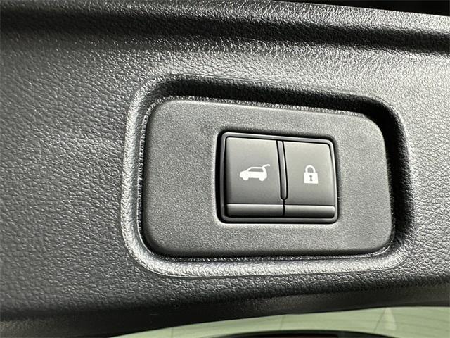 new 2025 Nissan Pathfinder car, priced at $38,776