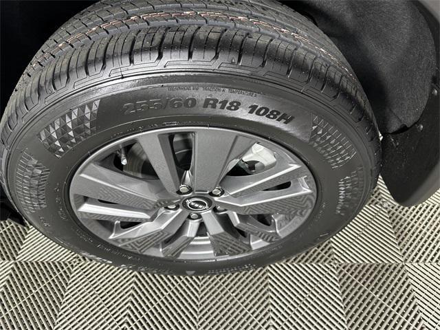 new 2025 Nissan Pathfinder car, priced at $38,776