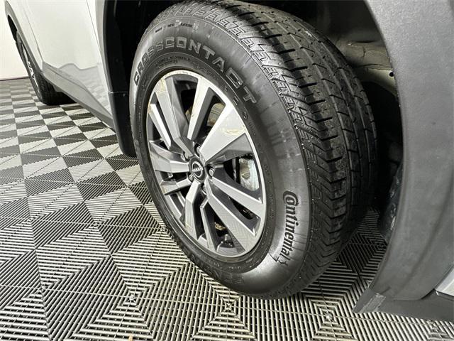 used 2022 Nissan Pathfinder car, priced at $24,998