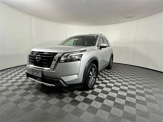 used 2022 Nissan Pathfinder car, priced at $24,998