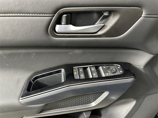 new 2026 Nissan Pathfinder car, priced at $45,110