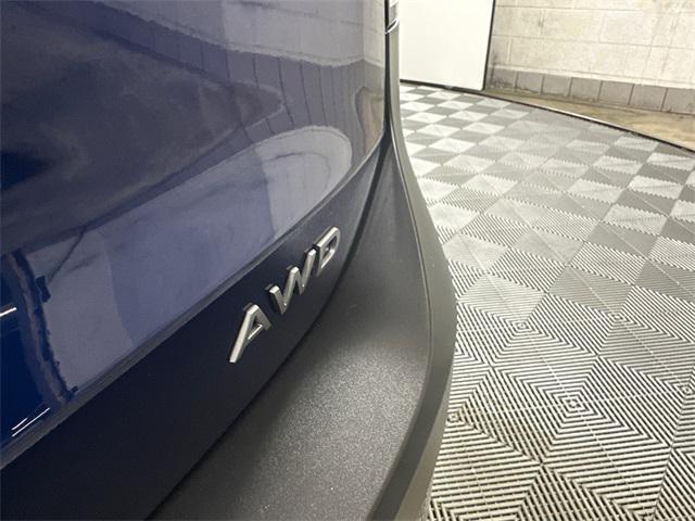 2025 Deep Blue Pearl Nissan Kicks