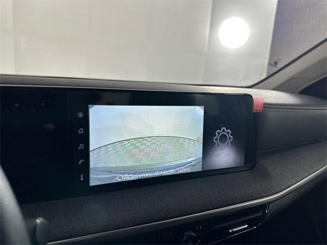 2025 Deep Blue Pearl Nissan Kicks