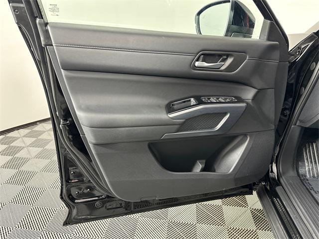 new 2026 Nissan Pathfinder car, priced at $48,650