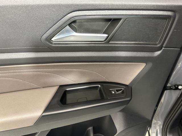 used 2021 Volkswagen Atlas Cross Sport car, priced at $17,998