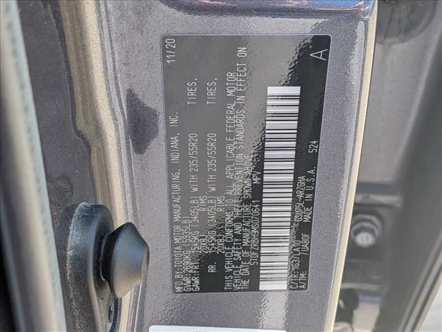 used 2021 Toyota Highlander car, priced at $32,999