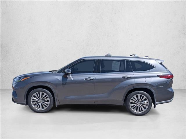 used 2021 Toyota Highlander car, priced at $32,999
