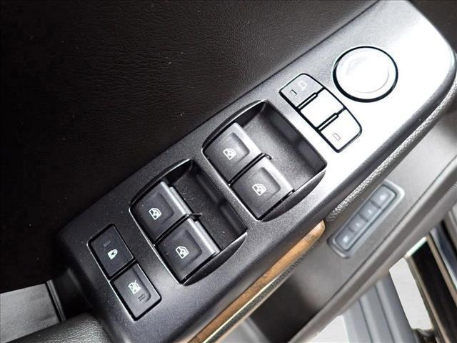 used 2019 GMC Yukon XL car, priced at $25,998