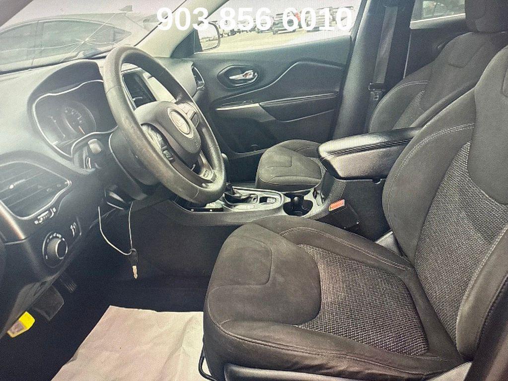 used 2021 Jeep Cherokee car, priced at $15,544