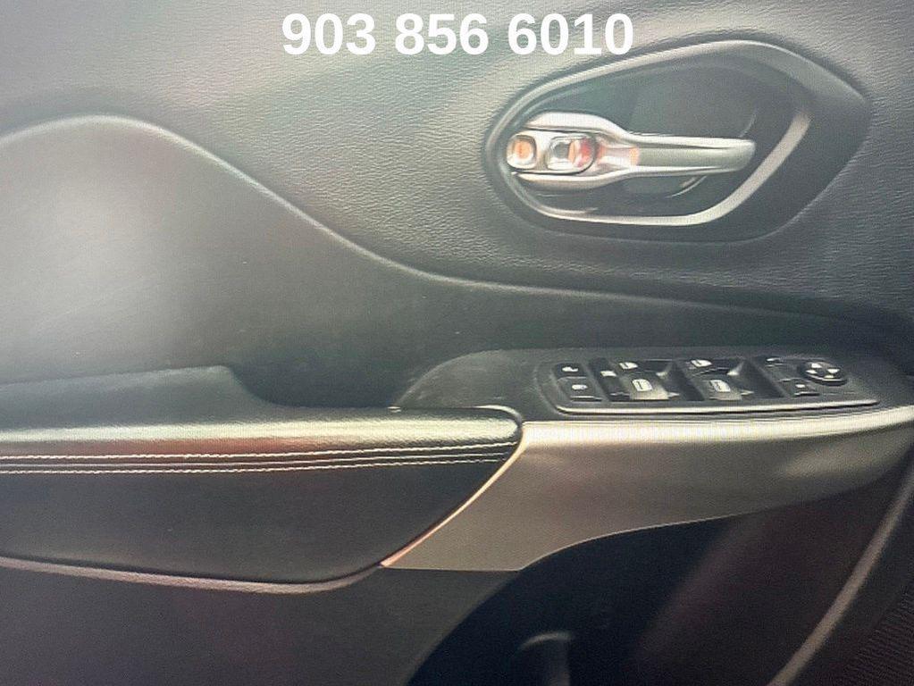 used 2021 Jeep Cherokee car, priced at $15,544