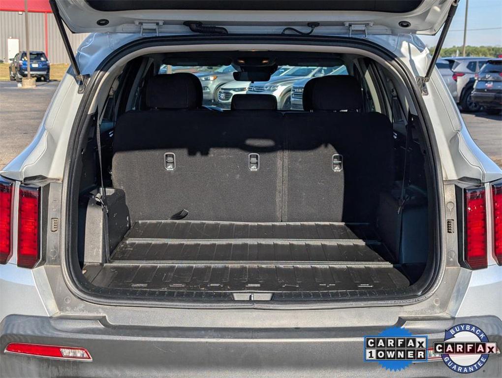 used 2022 Kia Sorento car, priced at $16,995