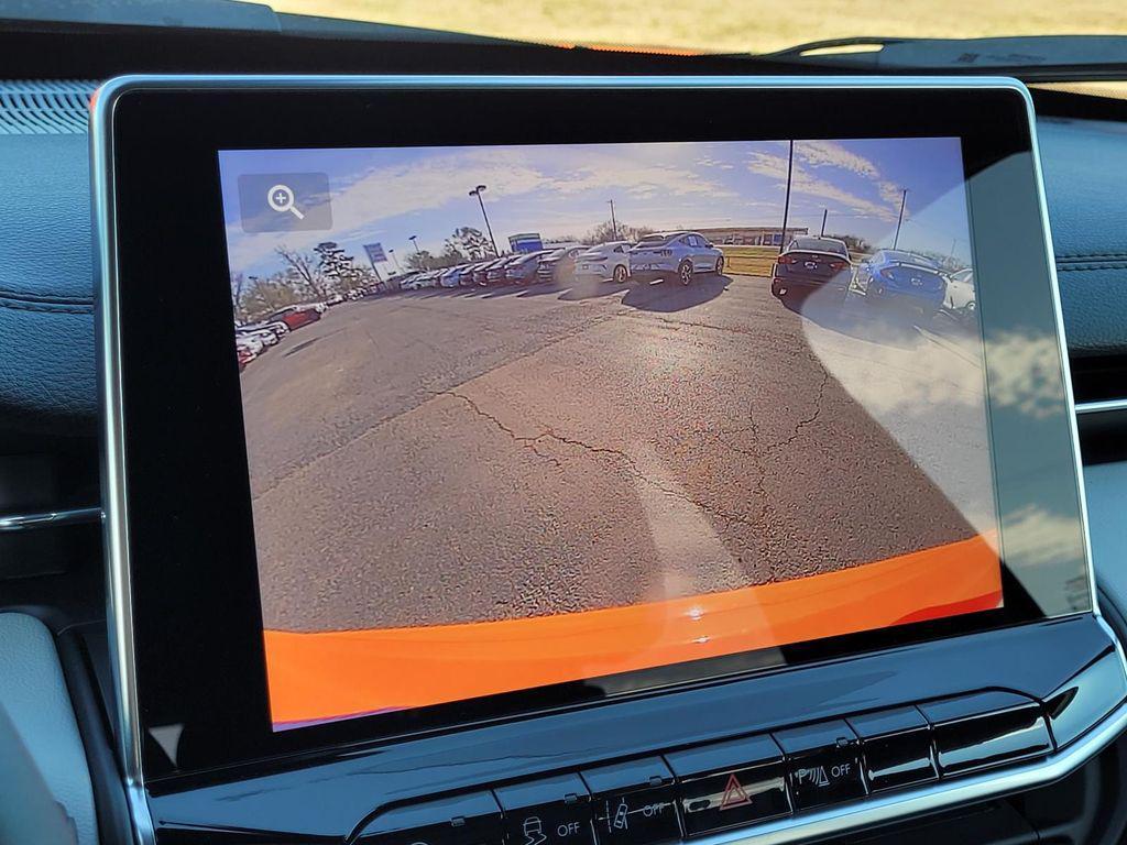 new 2026 Jeep Compass car, priced at $31,990