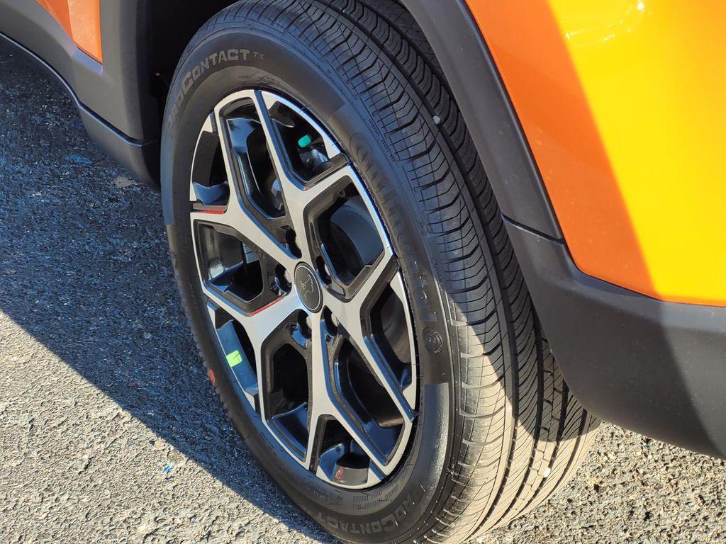 new 2026 Jeep Compass car, priced at $31,990