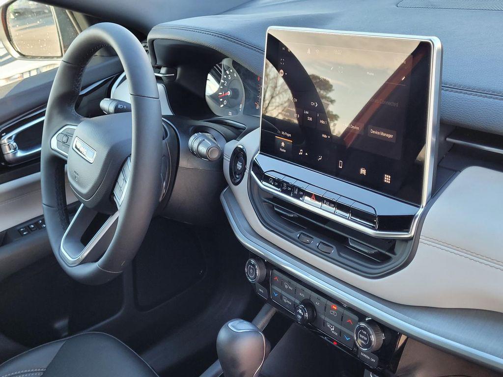 new 2026 Jeep Compass car, priced at $31,990