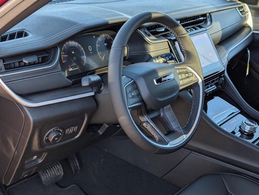 new 2025 Jeep Grand Cherokee car, priced at $48,240