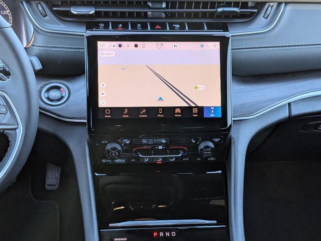 new 2025 Jeep Grand Cherokee car, priced at $48,240