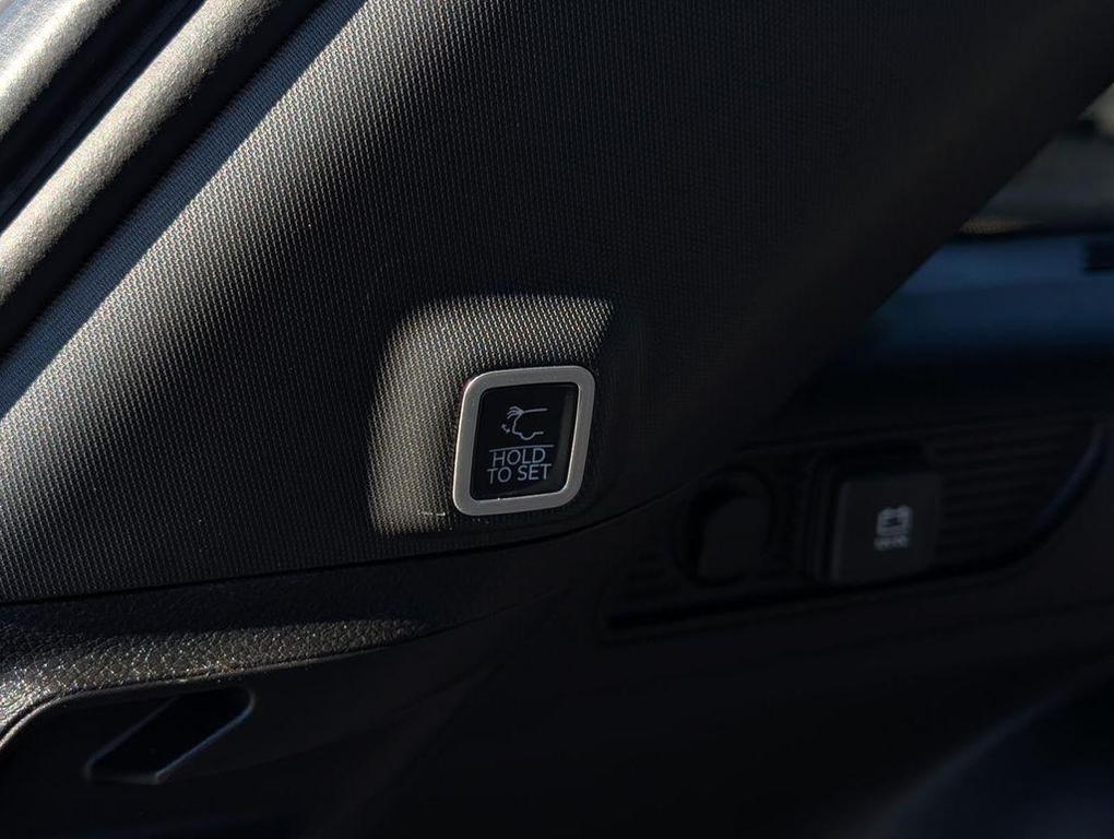 new 2025 Jeep Grand Cherokee car, priced at $48,240