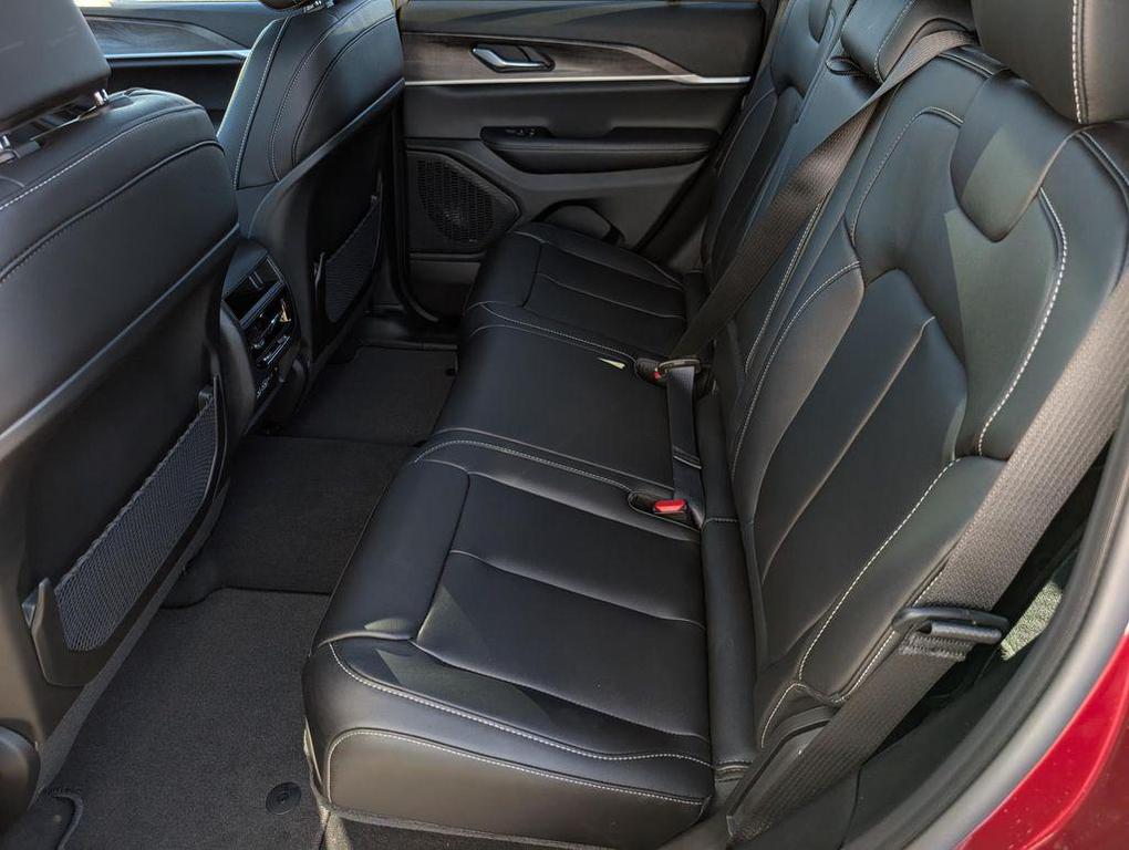 new 2025 Jeep Grand Cherokee car, priced at $48,240