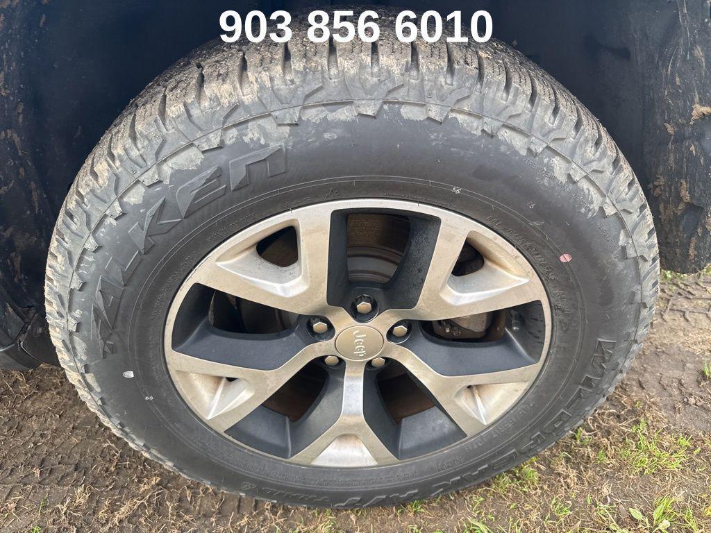 used 2017 Jeep Cherokee car, priced at $13,893