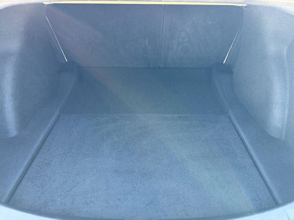 Tesla Model 3 view 32
