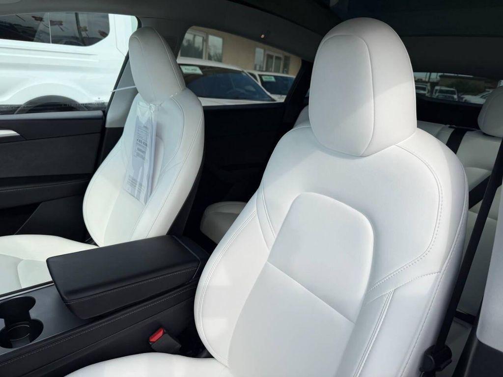 Tesla Model Y view 14