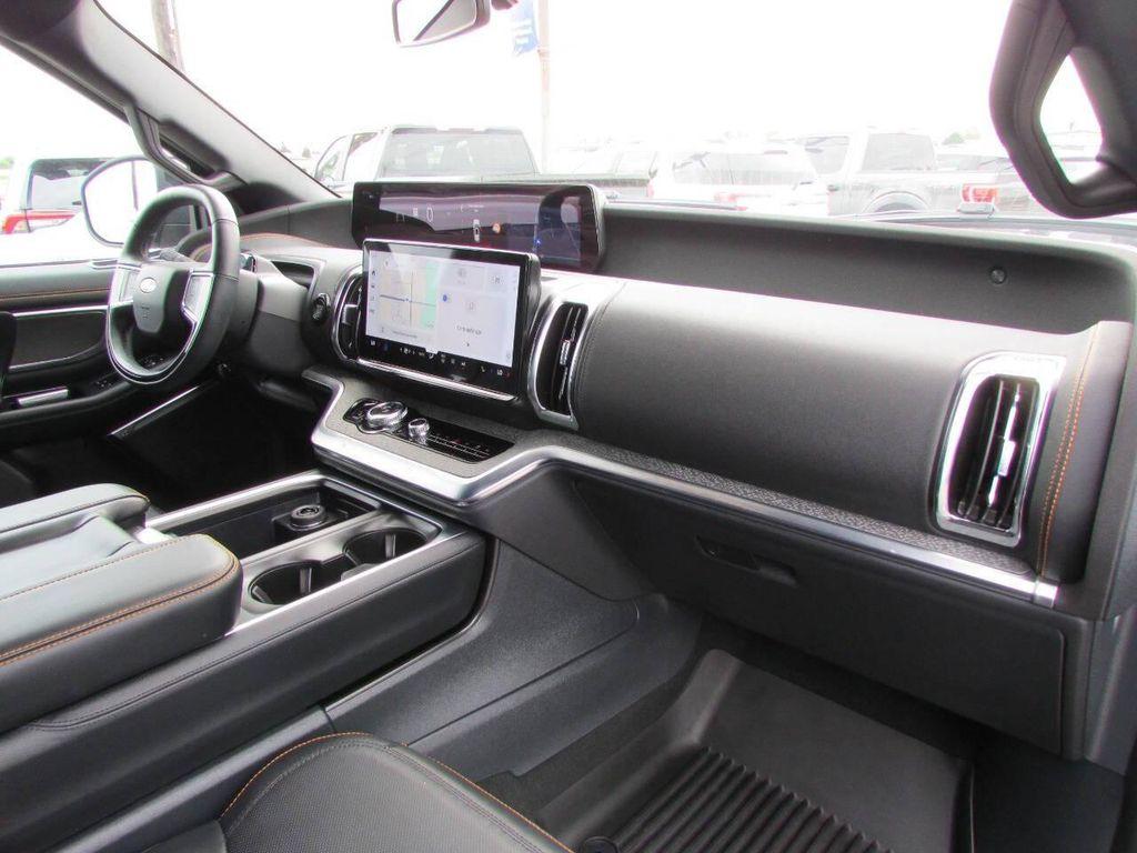 used 2025 Ford Expedition car, priced at $74,988