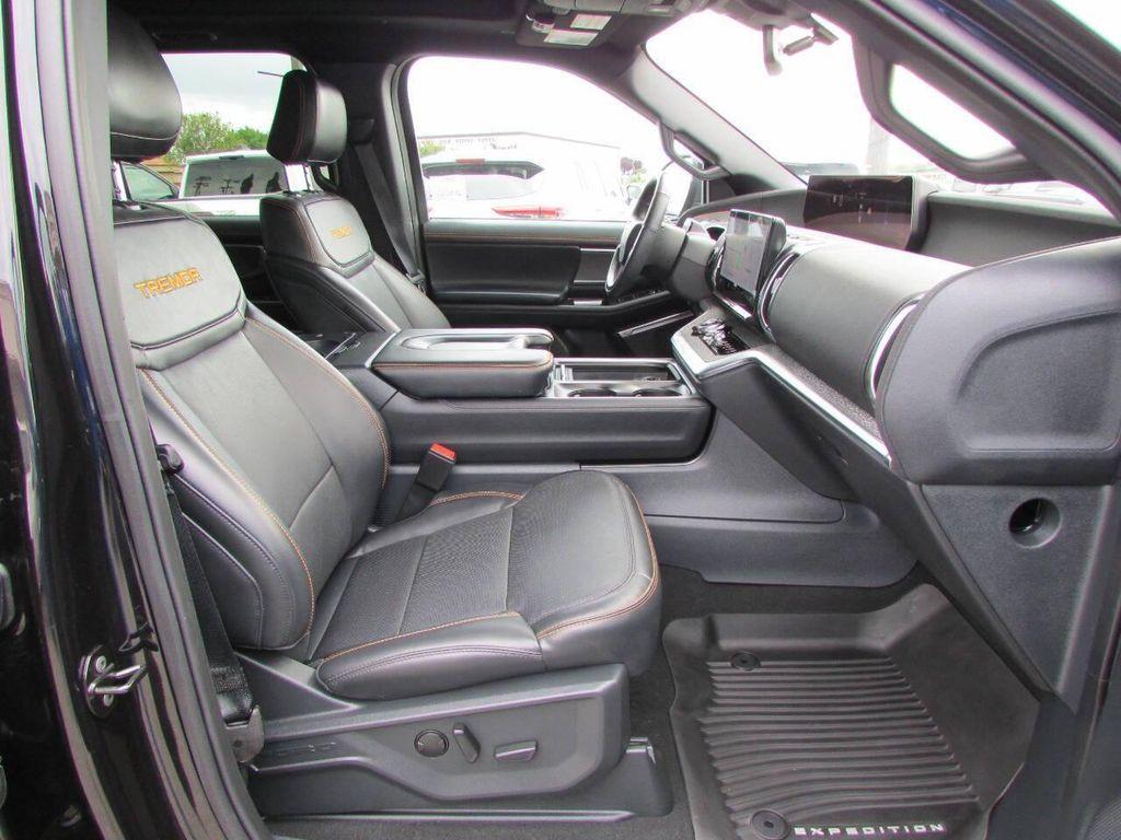 used 2025 Ford Expedition car, priced at $74,988