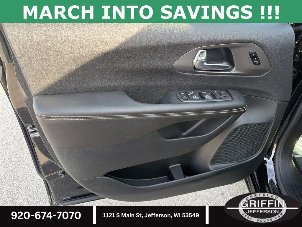 new 2026 Chrysler Pacifica car, priced at $53,225