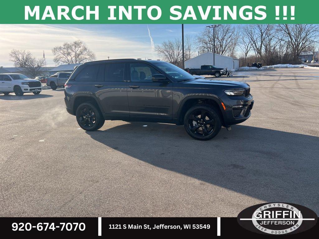 new 2025 Jeep Grand Cherokee car, priced at $51,715