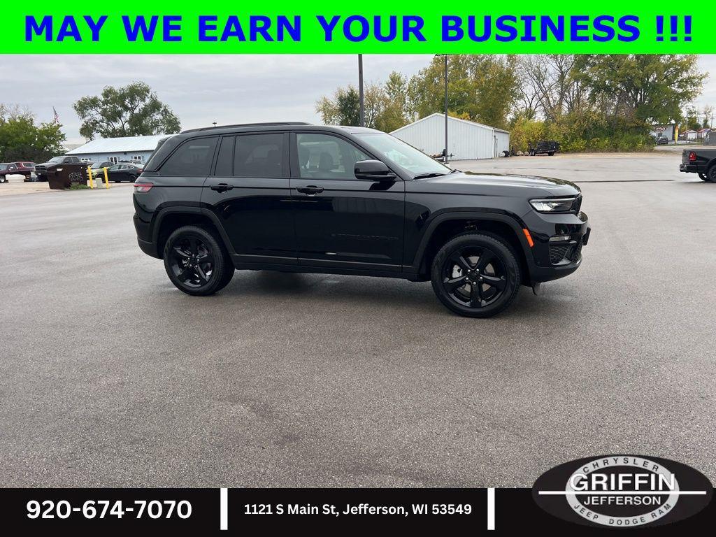 new 2025 Jeep Grand Cherokee car, priced at $49,088