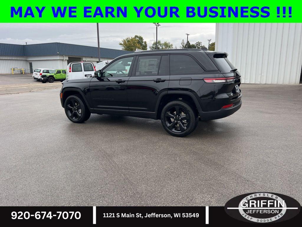 new 2025 Jeep Grand Cherokee car, priced at $49,088