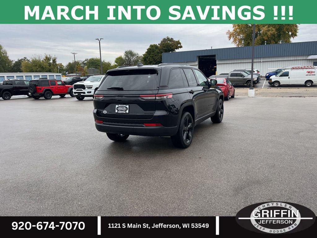 new 2025 Jeep Grand Cherokee car, priced at $56,655