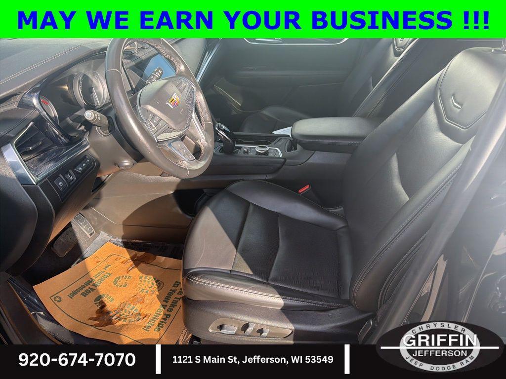 used 2021 Cadillac XT5 car, priced at $25,956