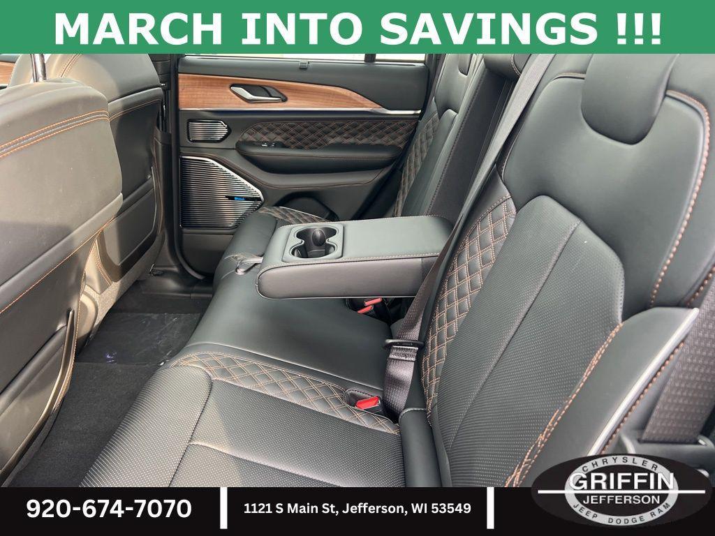 new 2026 Jeep Grand Cherokee car, priced at $64,585