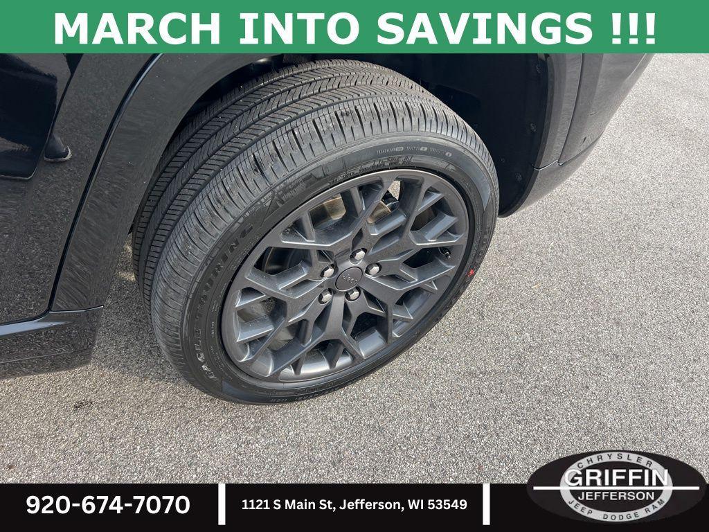 new 2026 Jeep Grand Cherokee car, priced at $64,585