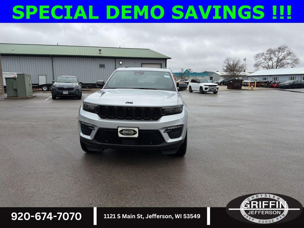 new 2025 Jeep Grand Cherokee car, priced at $47,088