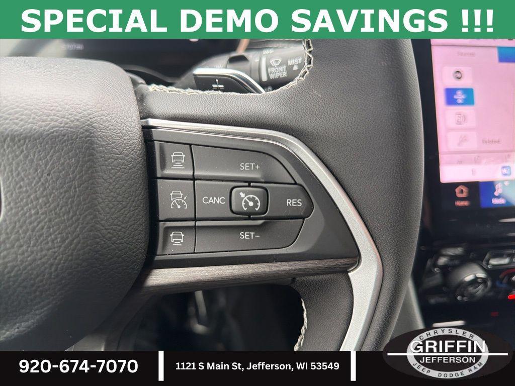 new 2025 Jeep Grand Cherokee car, priced at $56,355