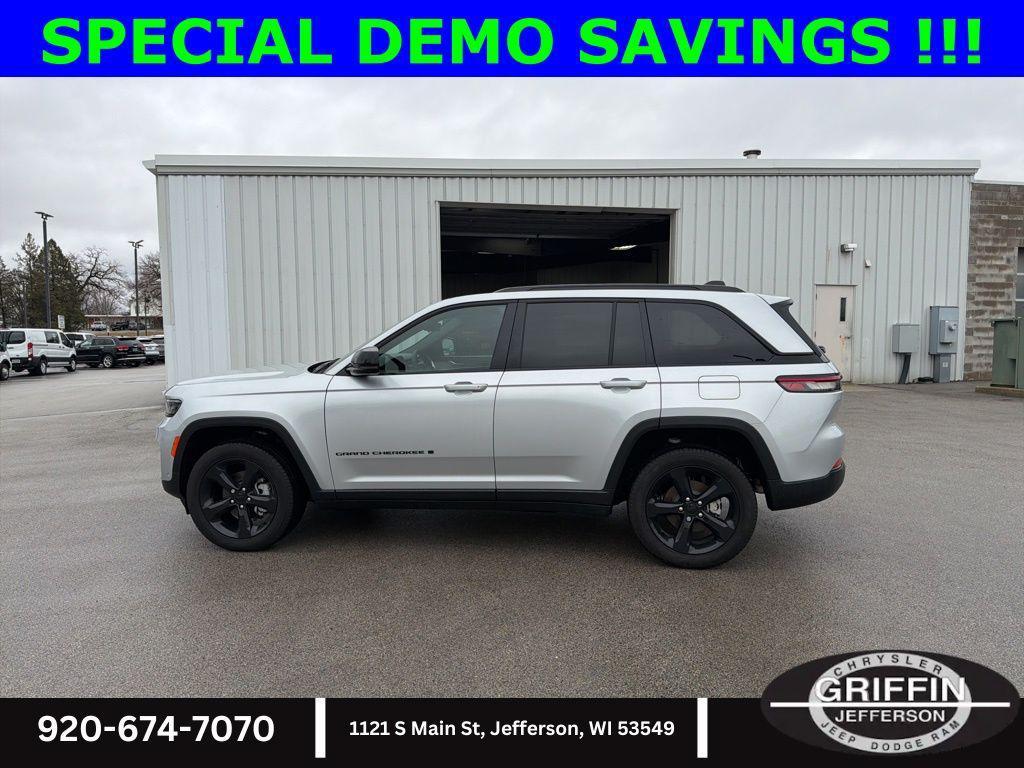 new 2025 Jeep Grand Cherokee car, priced at $47,088