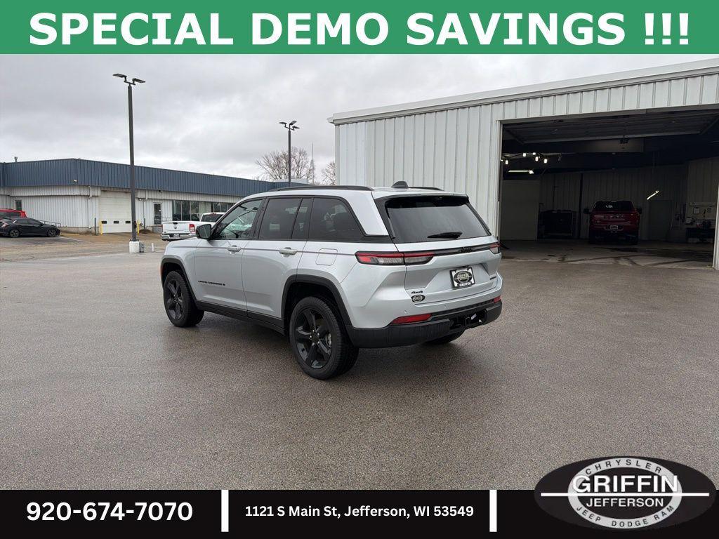 new 2025 Jeep Grand Cherokee car, priced at $56,355