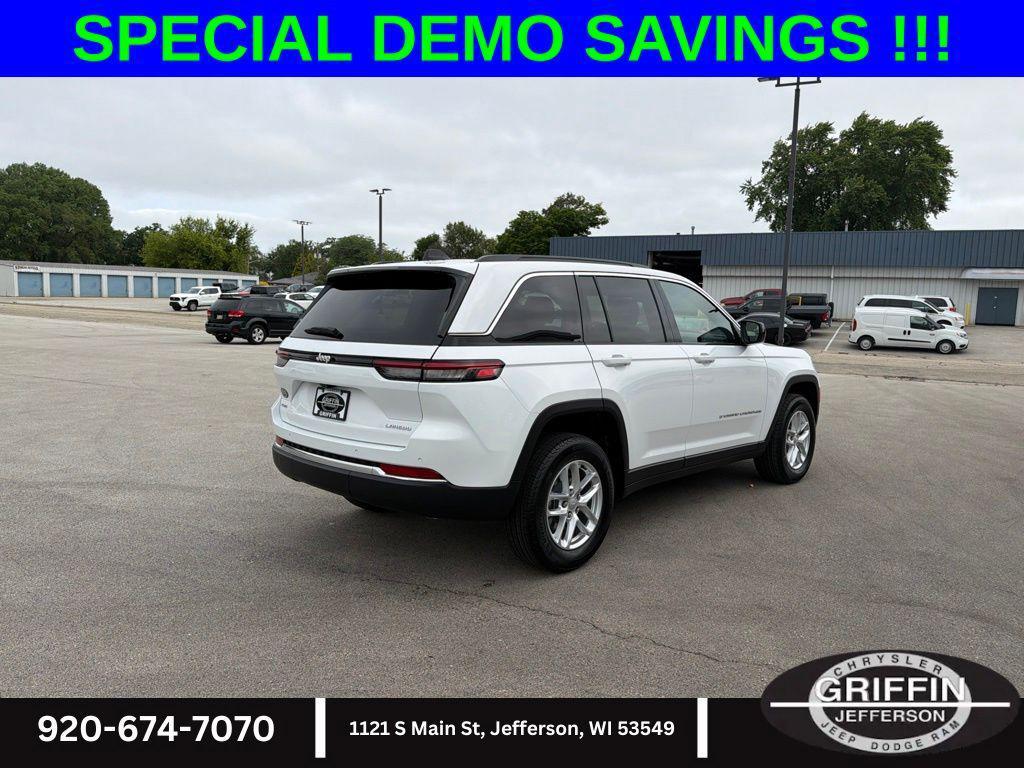 new 2026 Jeep Grand Cherokee car, priced at $39,966