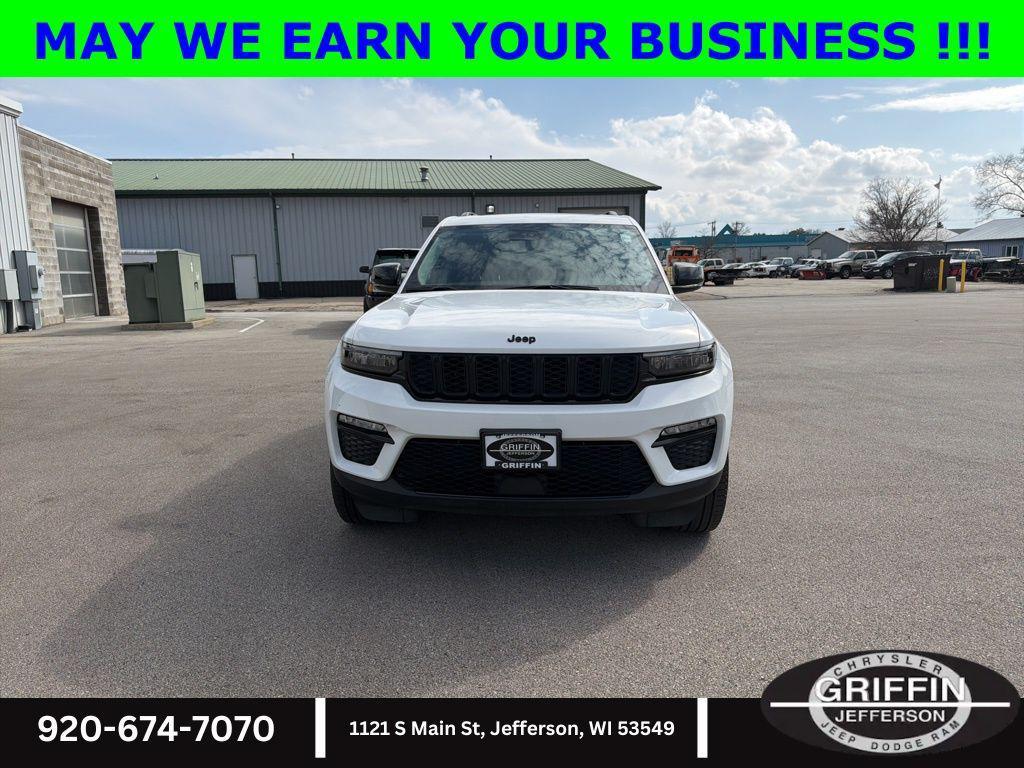 used 2023 Jeep Grand Cherokee car, priced at $33,956